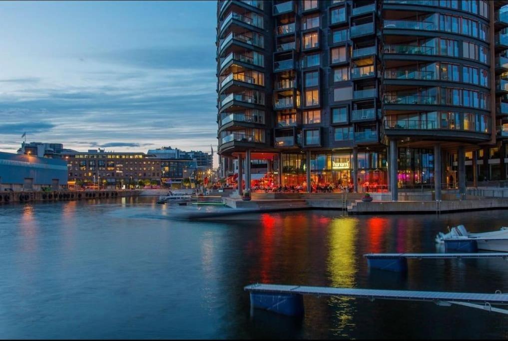 Aker Brygge - Sjoside Hjem - Sentral Beliggenhet Lägenhet